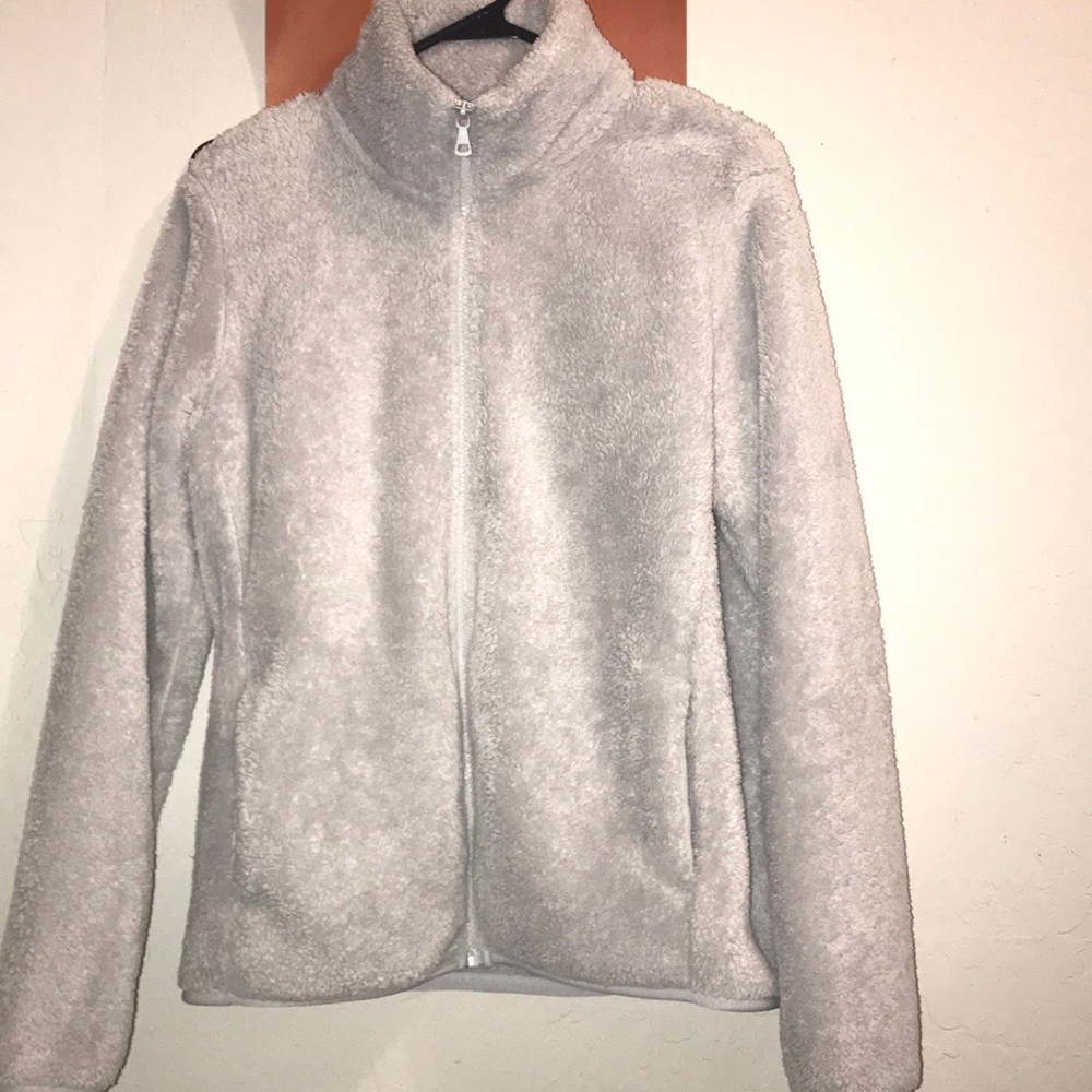 Uniqlo fuzzy jacket